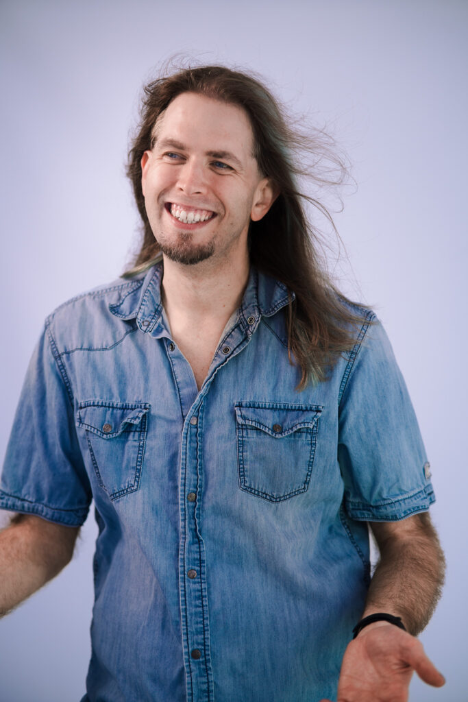 Patrick Pfeiff, lächelnd, Sprecher aus Bochum